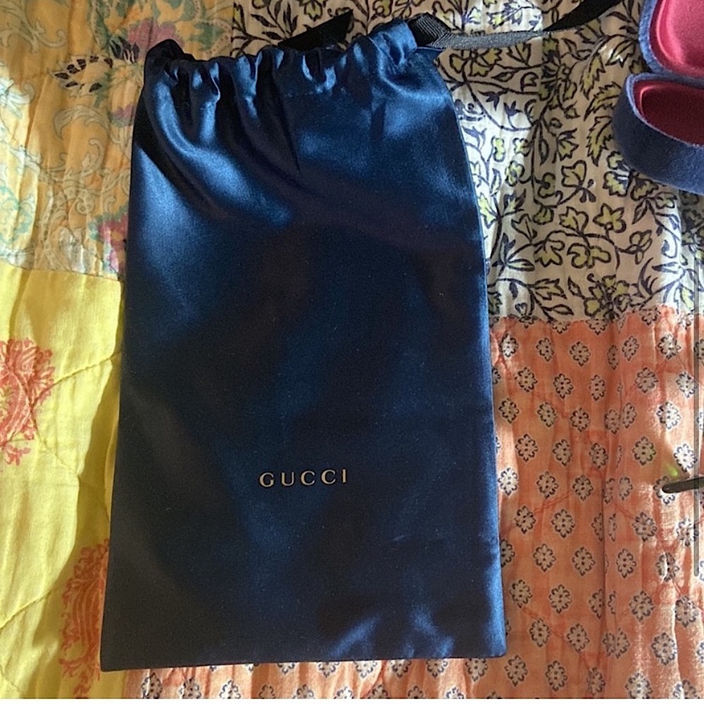 Gucci Tortoise Pattern Sunglasses - image 3